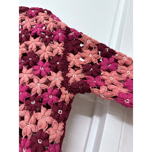 Alice + Olivia Anderson Crochet Cropped Cardigan Sweater Pink Flower Floral M - Picture 13 of 14
